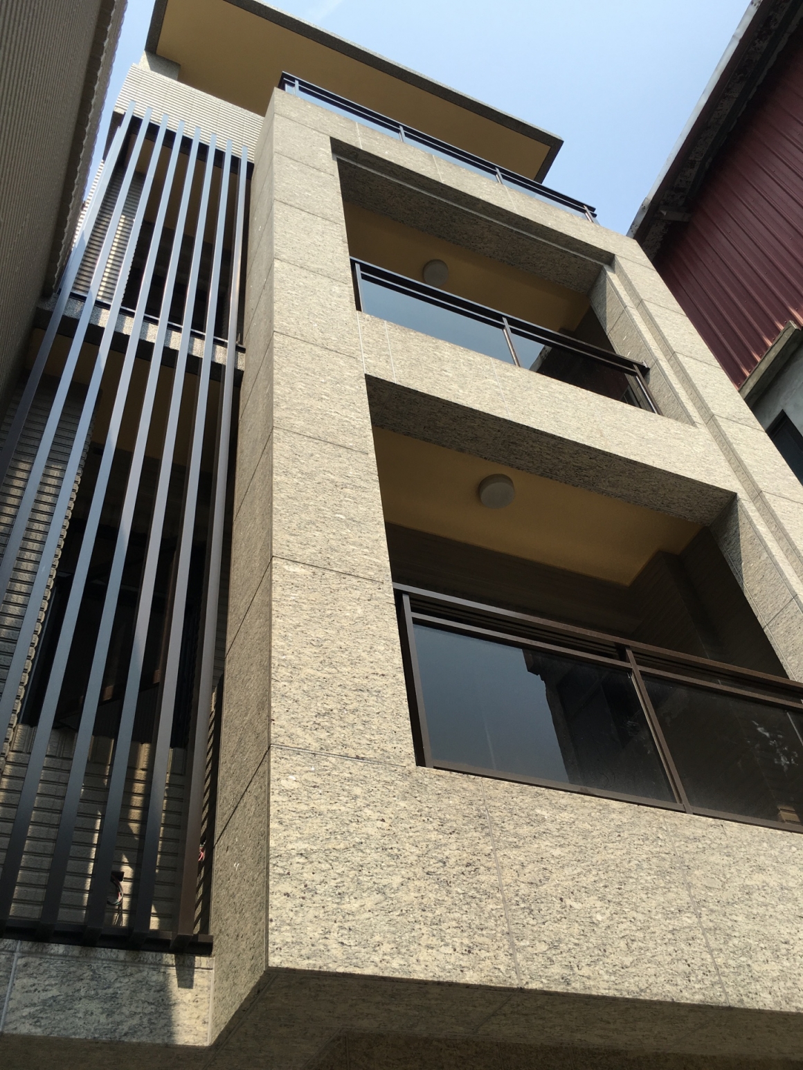 2F8C0A4C-E0A3-4055-8B2D-D18D2909CB94