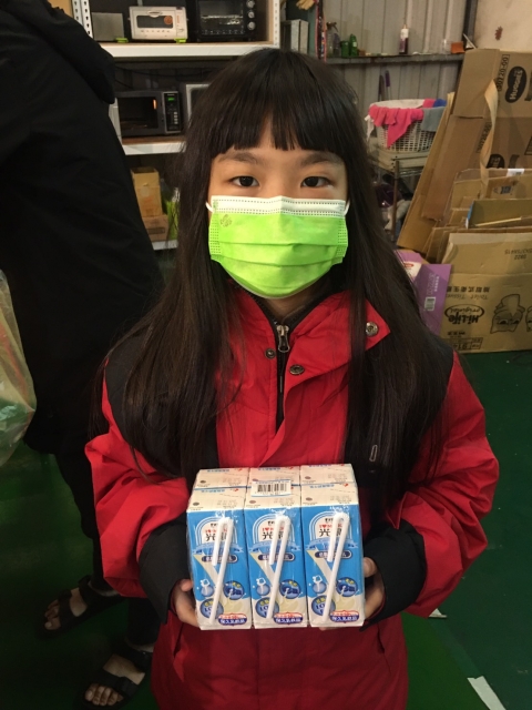 桃園家扶領取照片 (2)